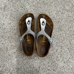 BIRKENSTOCK GIZEH SANDALS pre owned